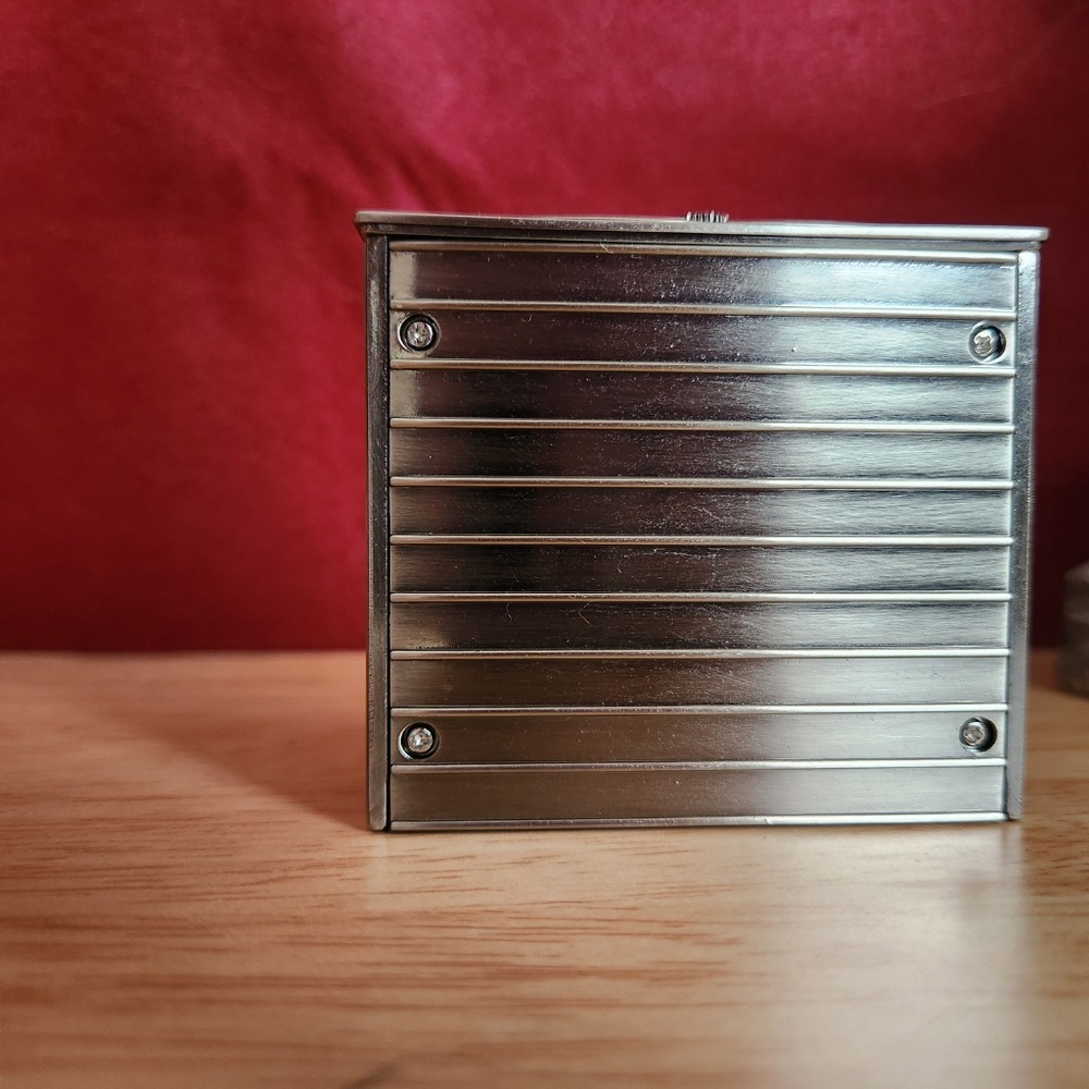 Timex Quartz Clock / Mini Upright Piano - Picture 3 of 4